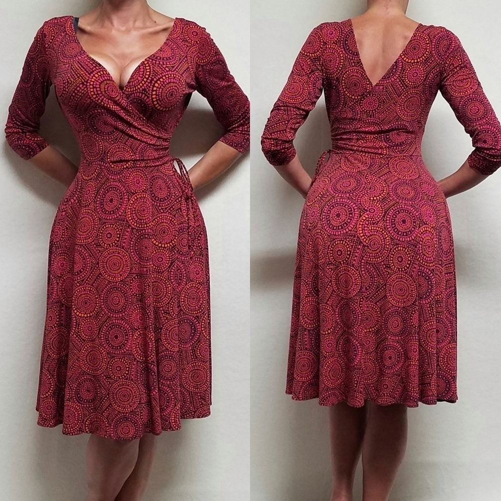 90s Vintage London Times Pink Geometric Print Surplice Neckline Faux Wrap Dress